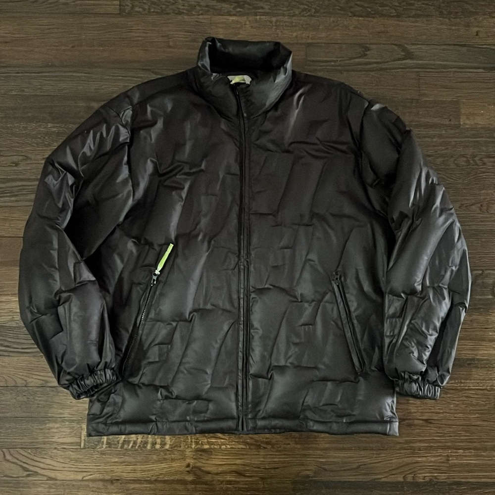 USED Huf puffer jacket in good condition size S